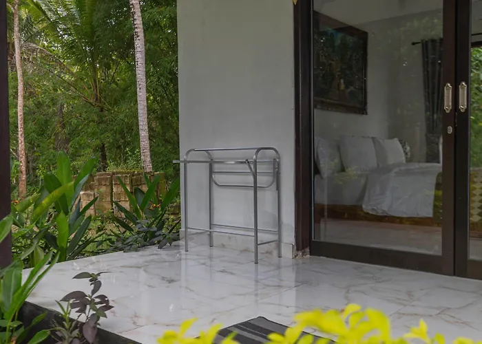 Radjes Nusa Penida Hotel *